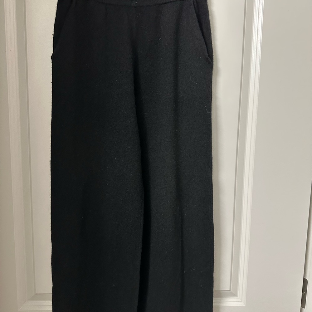 Chic Cashmere Black Wide-Leg Pants